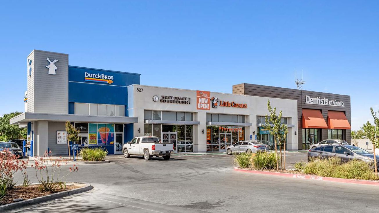 827 S Akers St, Visalia, CA 93277