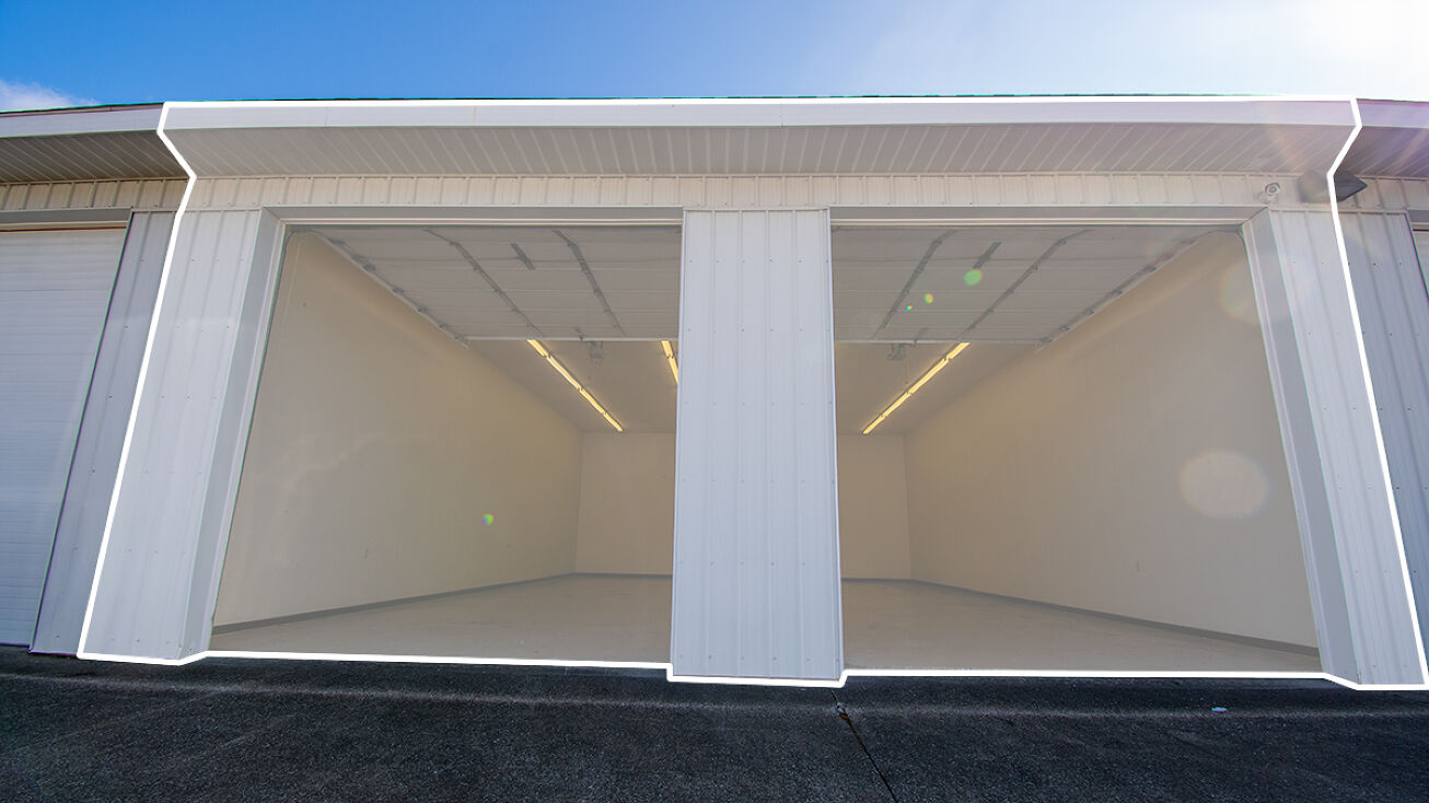 1096 Medina Rd, Medina, OH 44256