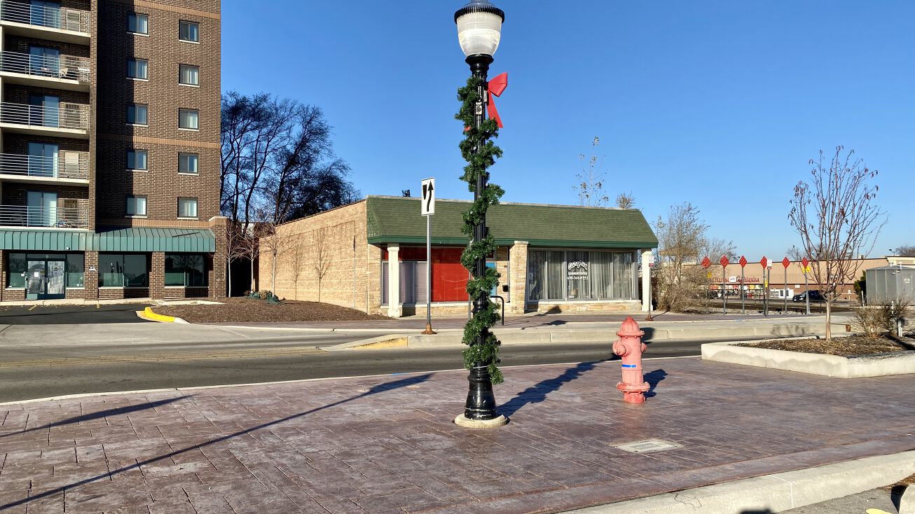 2 S Addison St, Bensenville, IL 60106 Retail Property for Sale