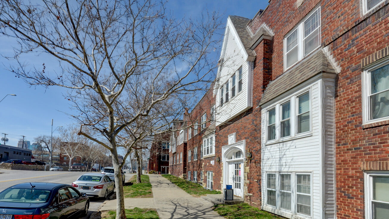 1310 Admiral Blvd, KCMO, MO 64106 | Crexi.com