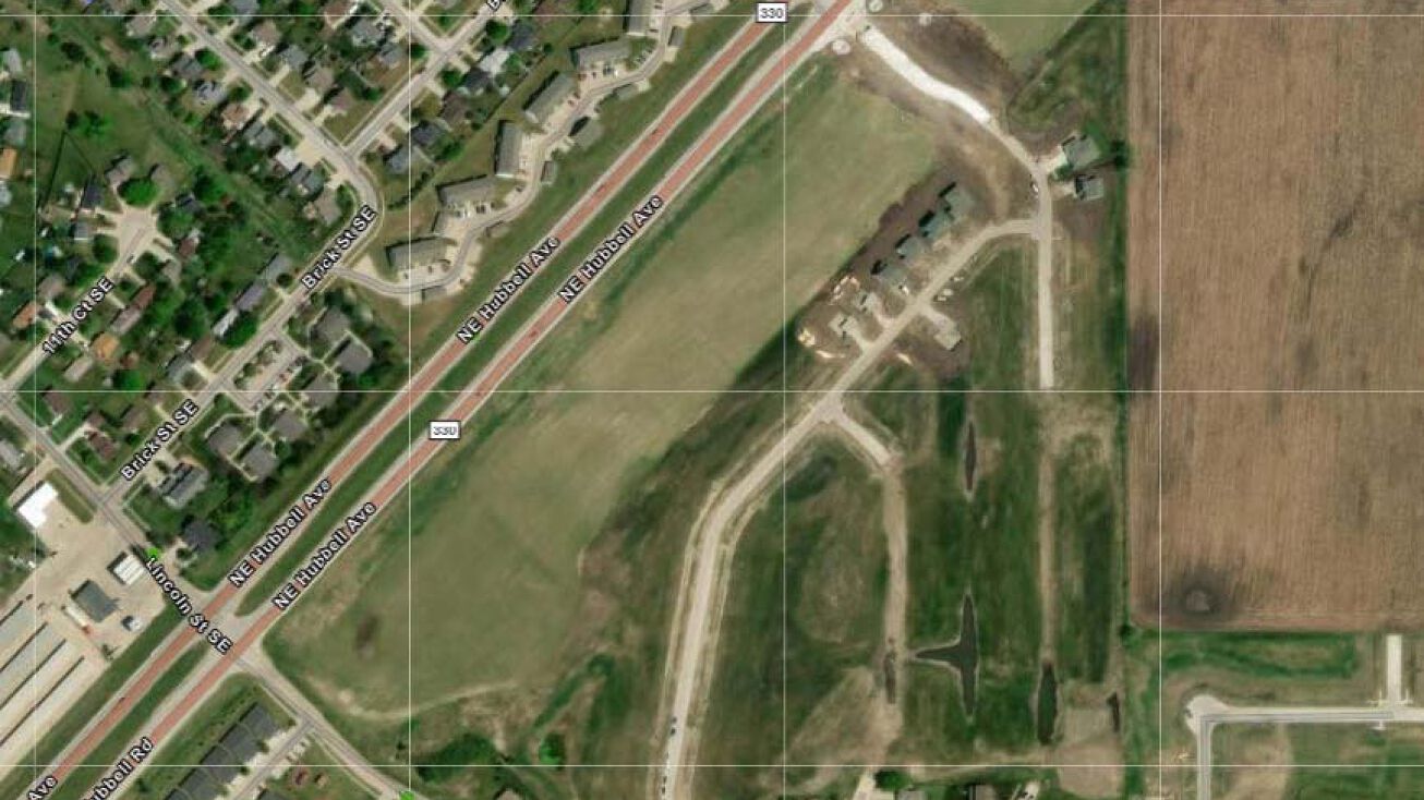 3402 Grant St S, Bondurant, IA 50035