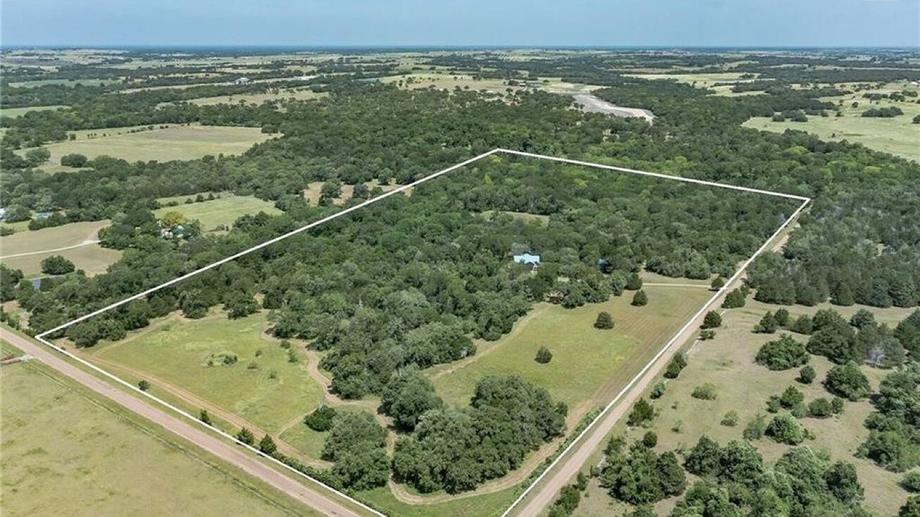 1008 Rightmer Ln, Schulenburg, TX 78956