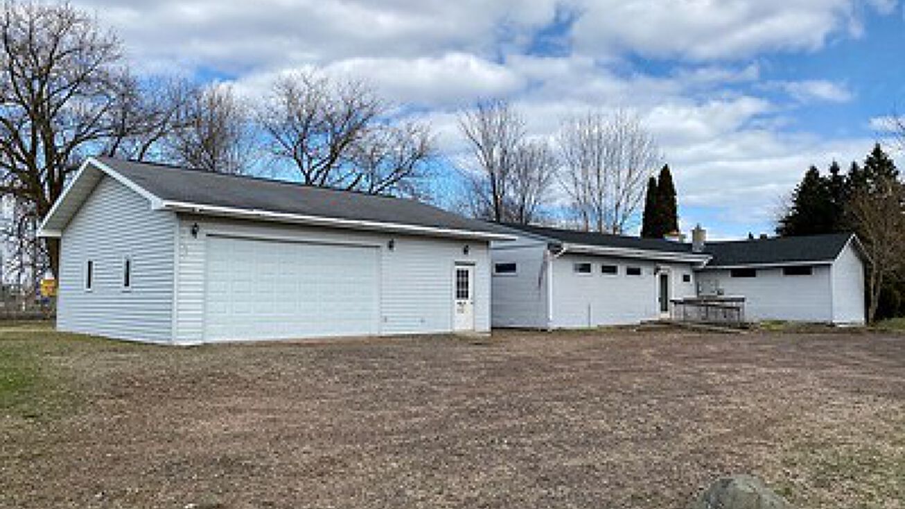 Pictures of Office property located at 15688 Davis Ave, Hayward, WI 54843 for sales - image #1