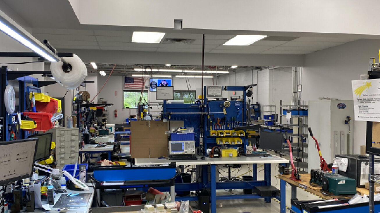 11 Cobham Dr, Orchard Park, NY 14127