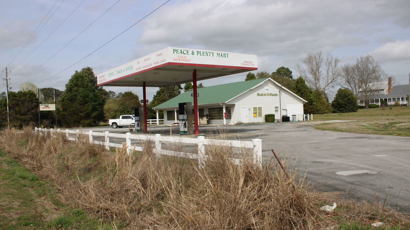 3560 NC43, Vanceboro, NC 28586 Retail Property for Sale Peace and Plenty