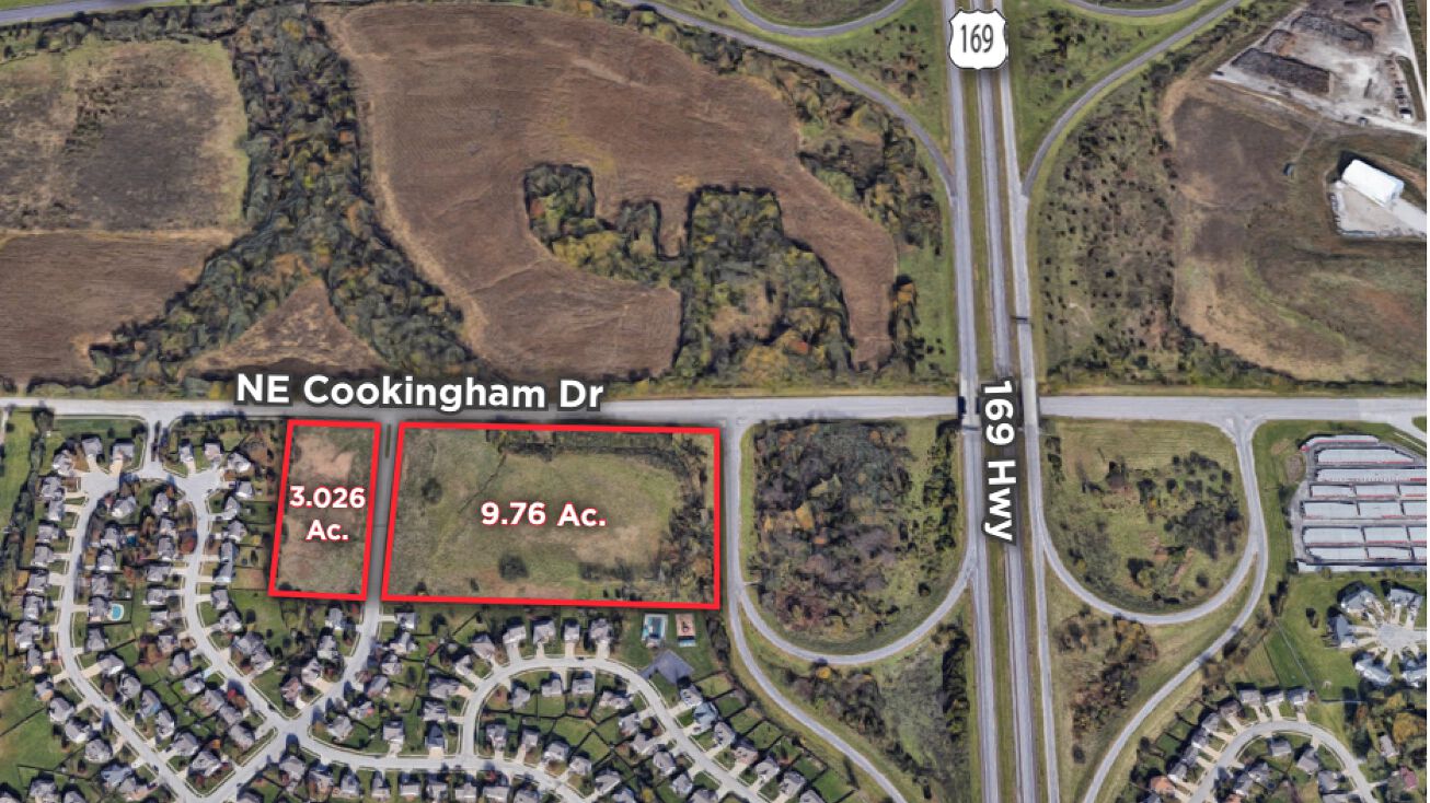 739 NE Cookingham Dr, KCMO, MO 64155