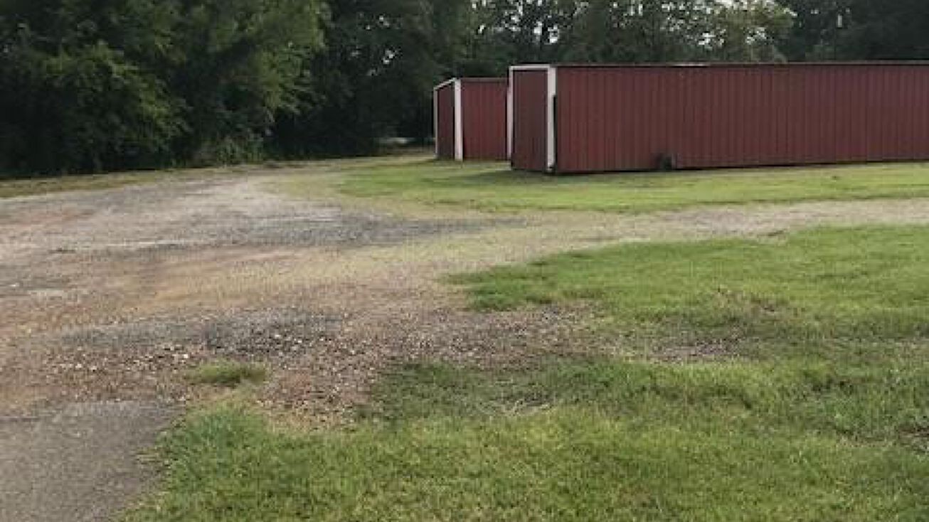 197 Rusk Ave, Wells, TX 75976