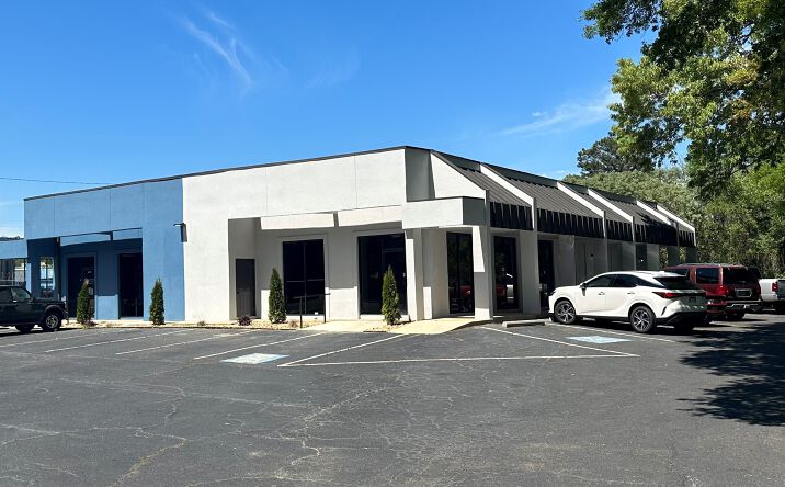 Pictures of Office property located at 64 Green St, Warner Robins, GA 31093 for sales - image #1