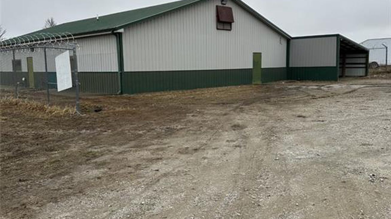 201 N Central Avenue, Pattonsburg, MO 64670 Special Purpose Property