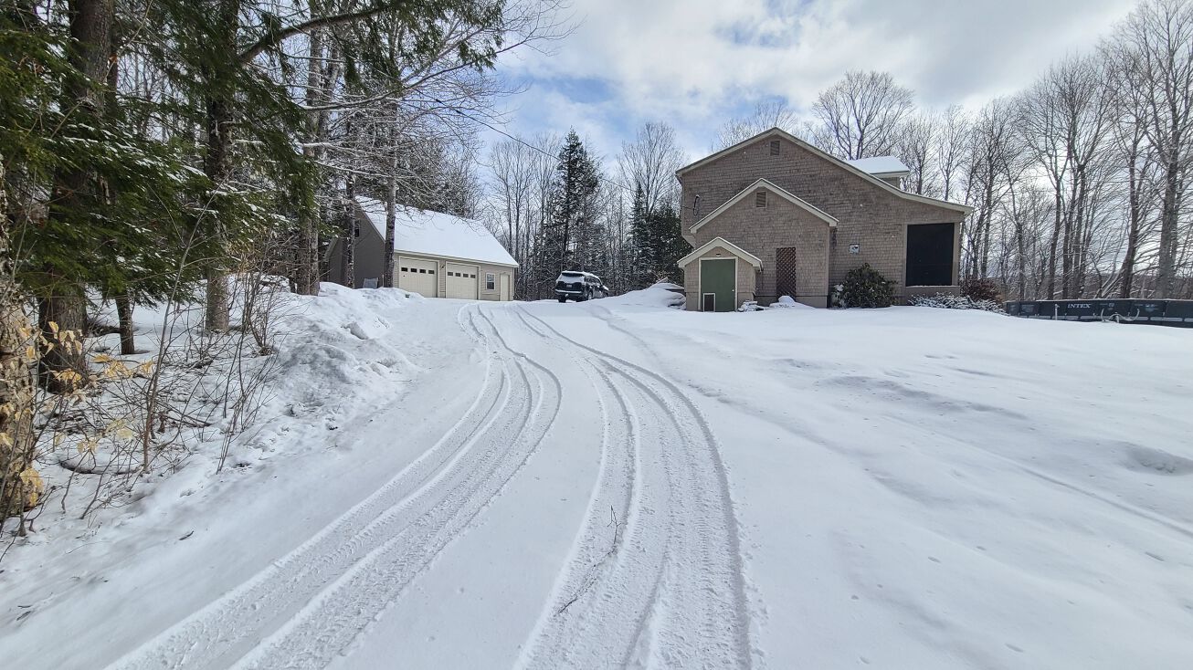 76 Beaver Dam Point Rd, Island Falls, ME 04747