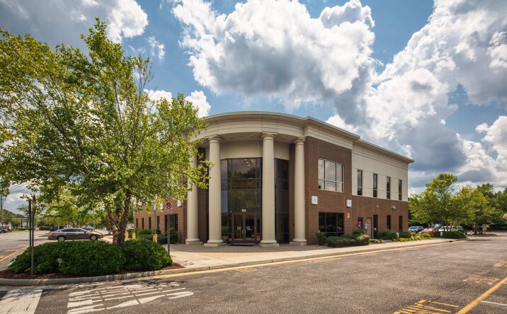 Pictures of Office property located at 1533 Volvo Pkwy, Chesapeake, VA 23320 for sales - image #1