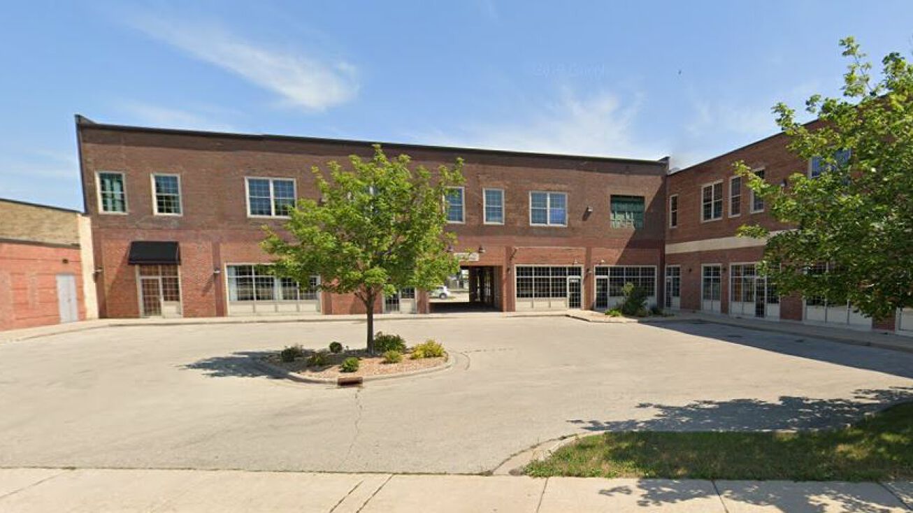 1405 Main St, Green Bay, WI 54302