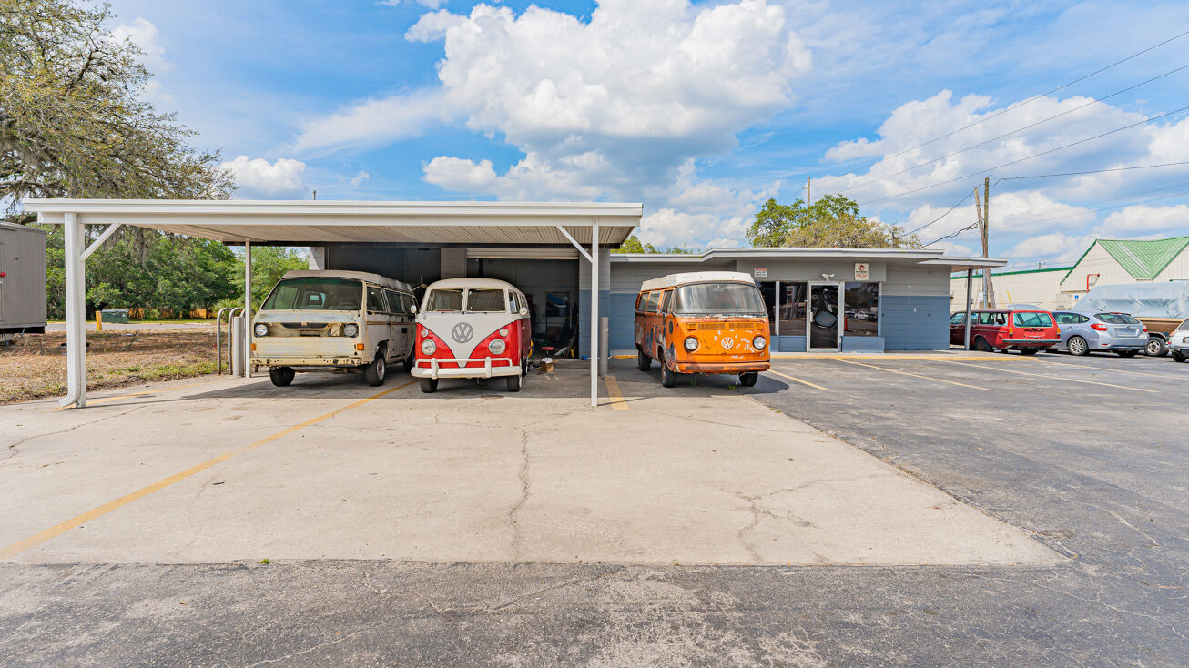 3500 W Baker St, Plant City, FL 33563 Retail Property for Sale