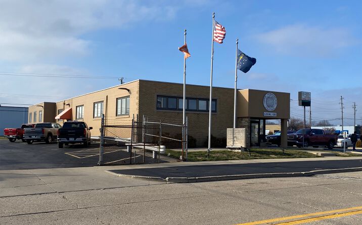 Pictures of Office property located at 1520 E Riverside Dr, Indianapolis, IN 46202 for sales - image #1