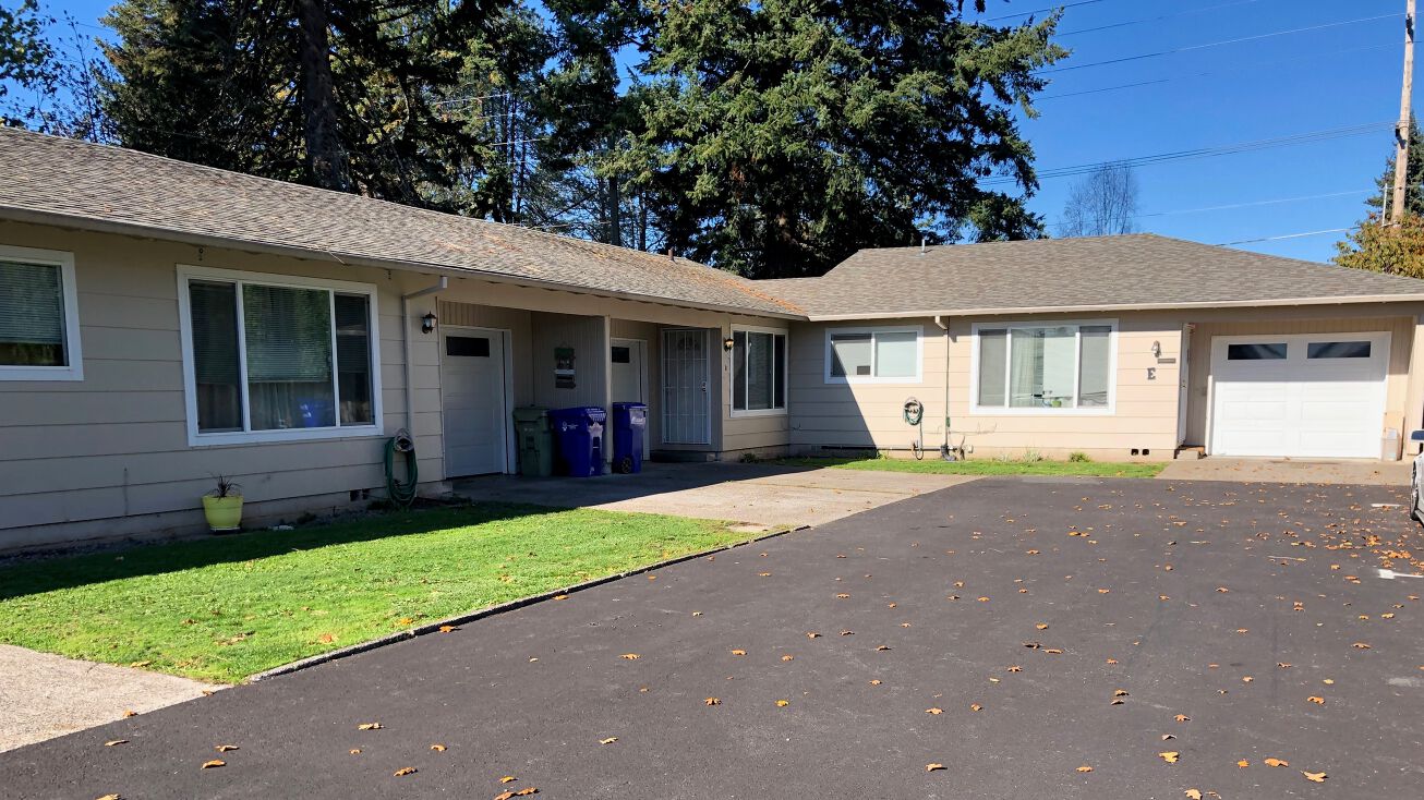 1700 N Davis St, Cornelius, OR 97113