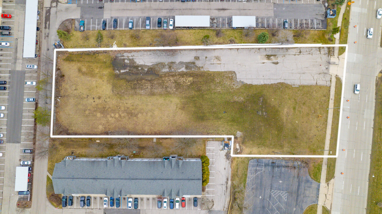 39112 Michigan Ave, Wayne, MI 48184