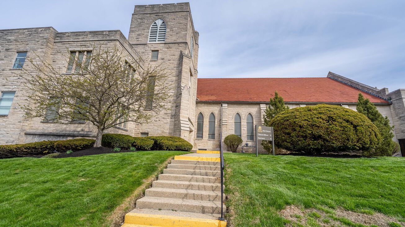 327 S Smithville Rd, Dayton, OH 45403