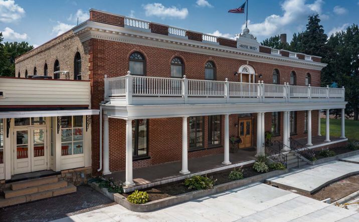 Nights Inn for Sale in East St. Cloud [PHOTOS]