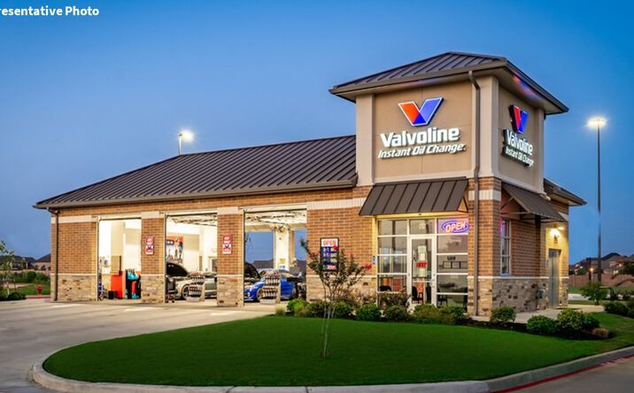 Pictures of Retail property located at 1000 Belvedere Dr, Lebanon, OH 45036 for comps - image #1