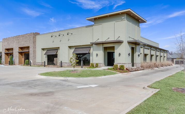 Pictures of Office property located at 6912 Fern Loop, Shreveport, LA 71105 for sales - image #1