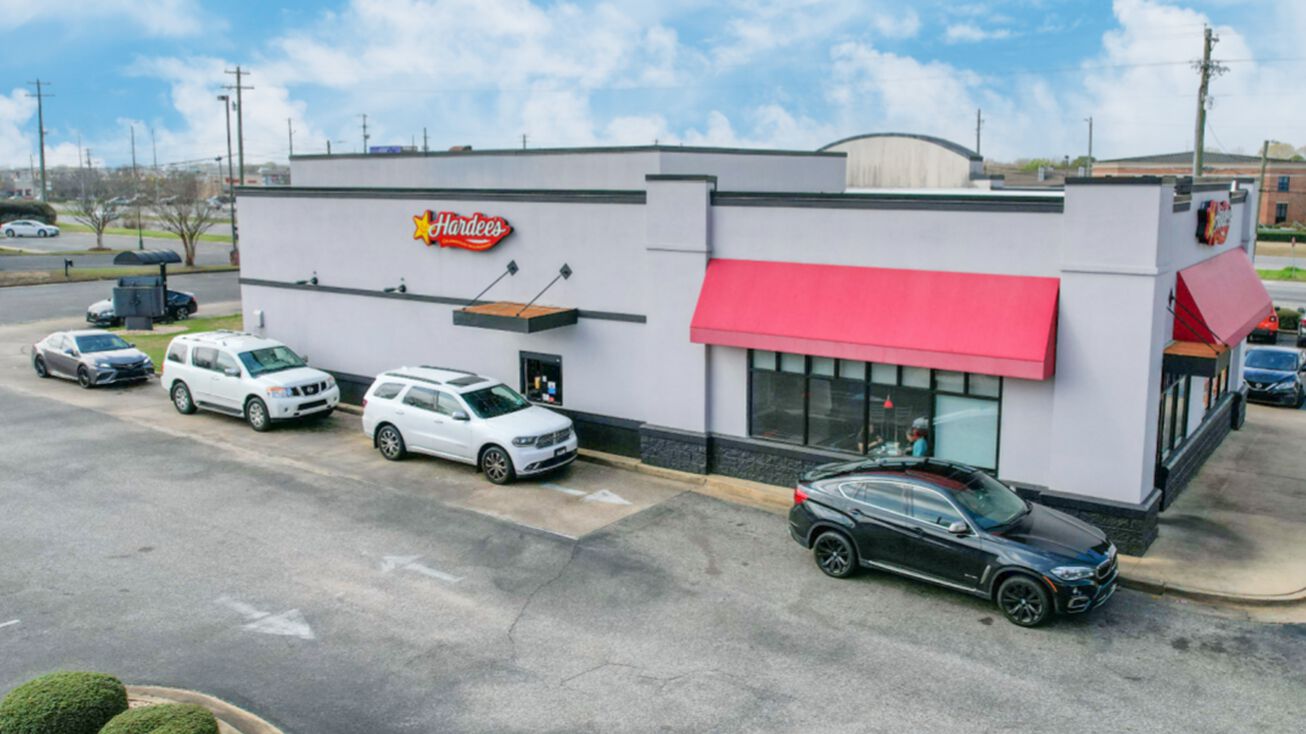 2715 Taylor Rd, Montgomery, AL 36117