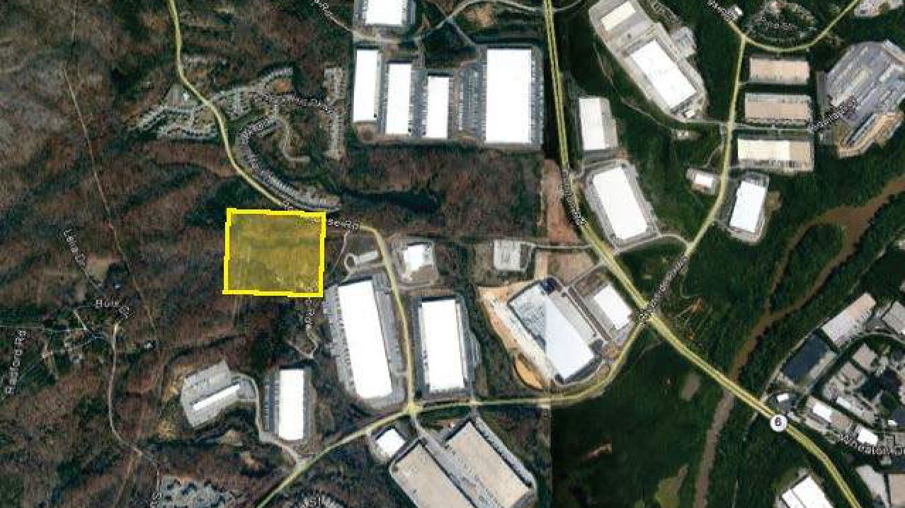 2250 Rock House Rd, Lithia Springs, GA 30122