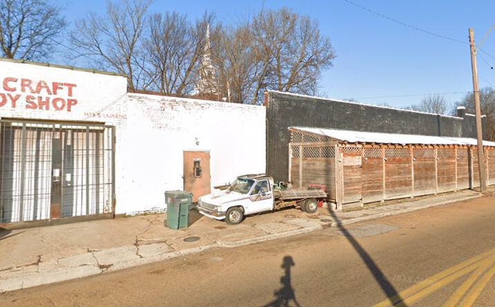 Pictures of Retail property located at 549 S Pkwy E, Memphis, TN 38106 for sales - image #1