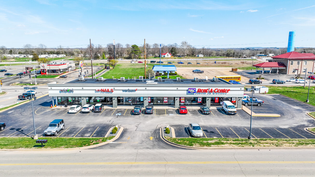 405 N State St, Desloge, MO 63628