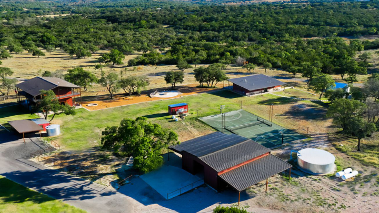 1430 GibsonBest Rd, Hye, TX 78635