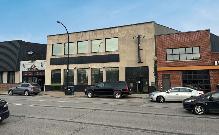 image of property at 22840 WOODWARD AVE Ferndale MI 48220-1735
