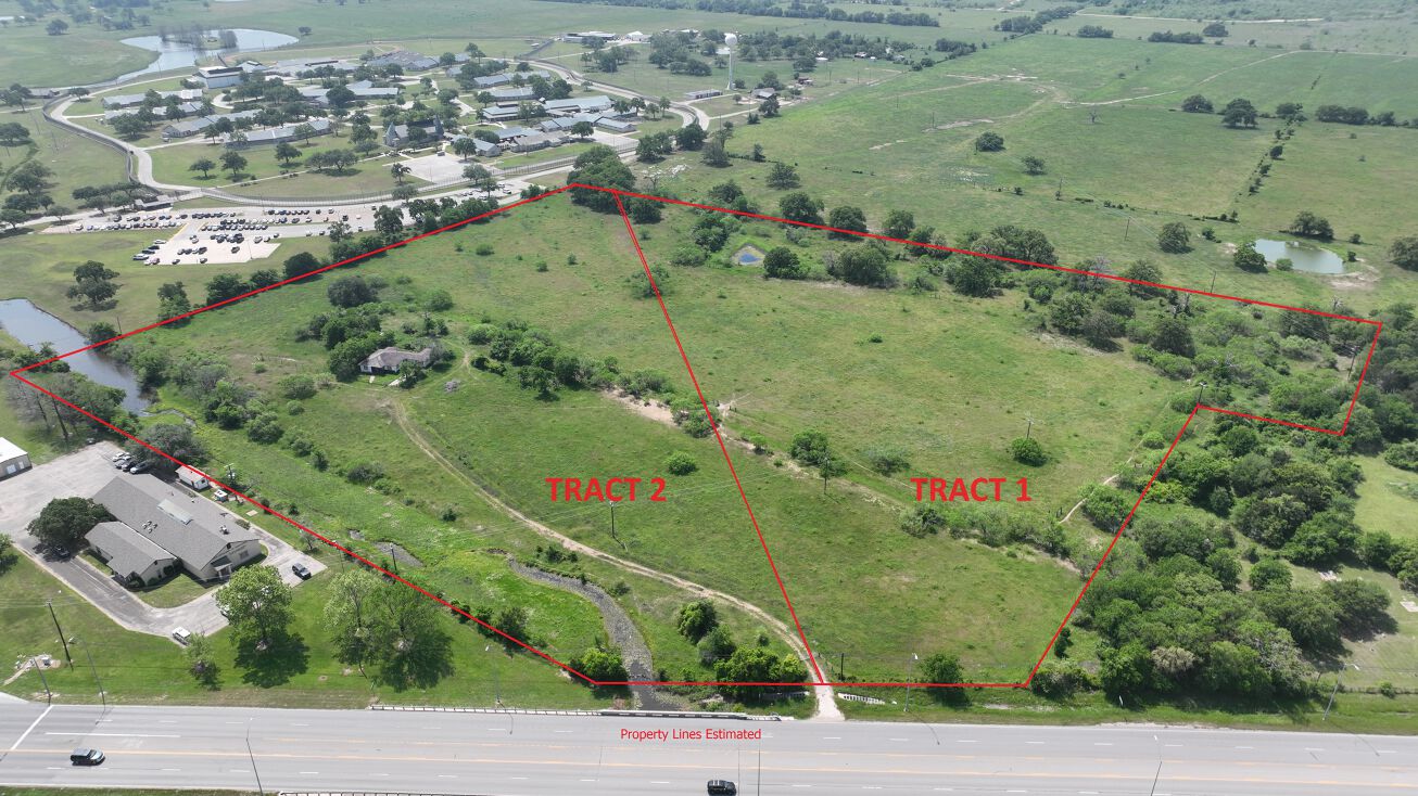 3650 E Austin St, Giddings, TX 78942