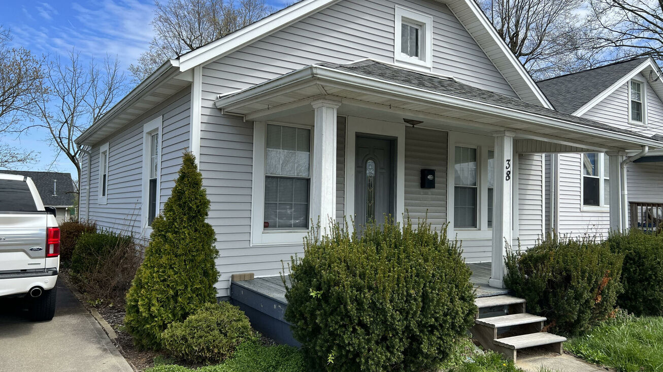 38 Shelby St, Florence, KY 41042