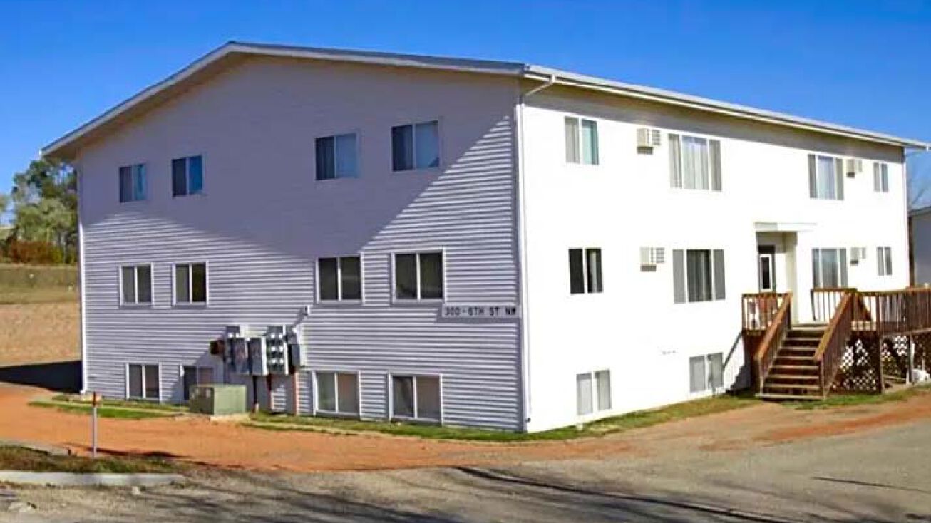 300 6th St NW, Watford City, ND 58854