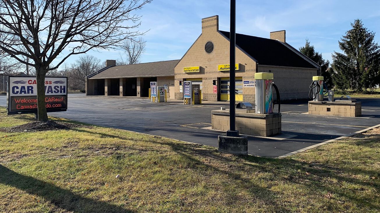 3855 King Rd, Toledo, OH 43617