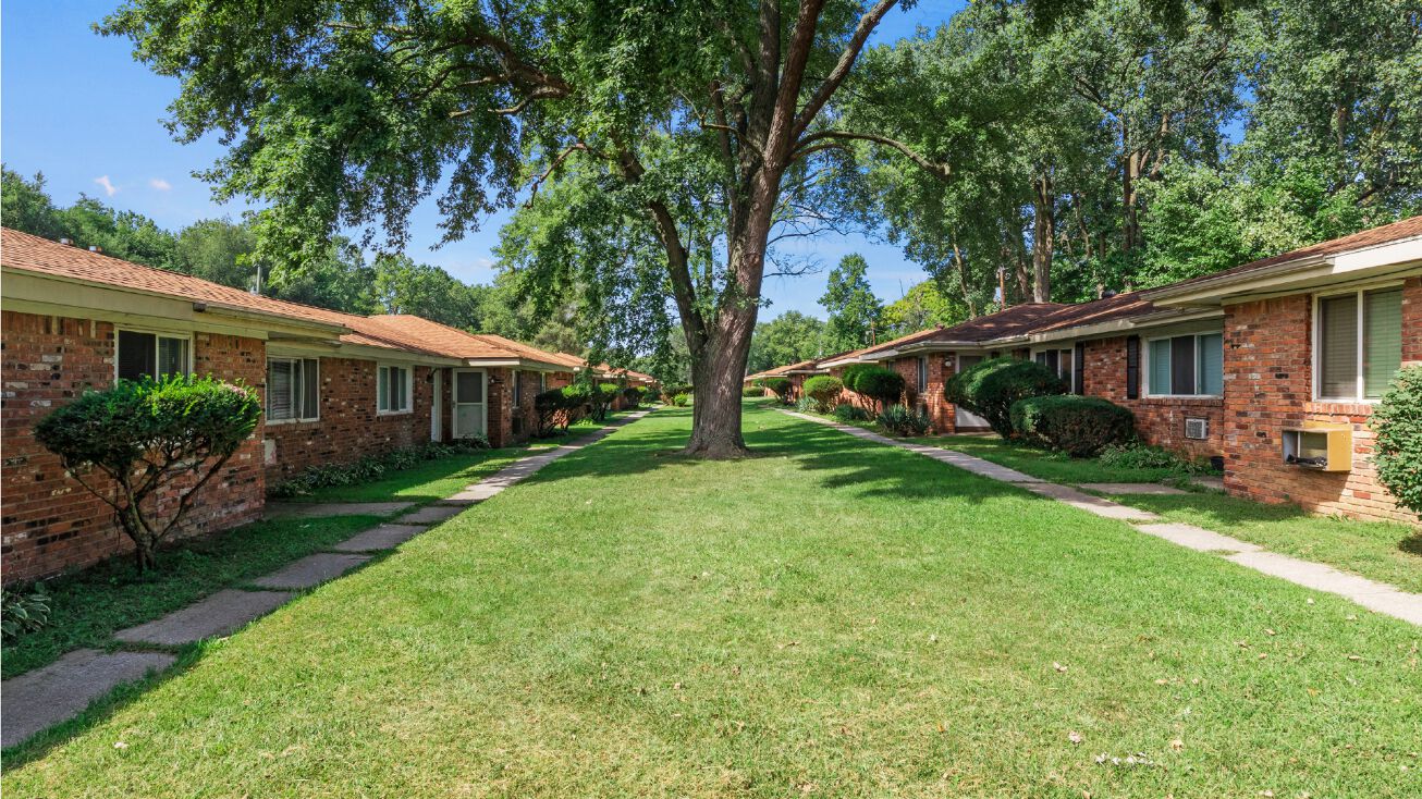 6215 Jackman Rd, Toledo, OH 43613