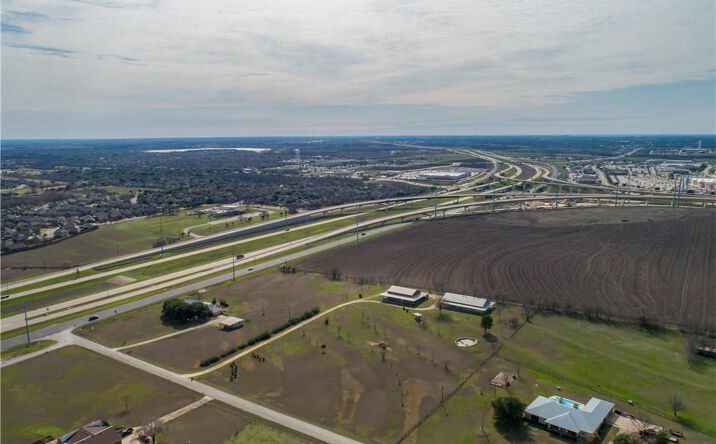 Pictures of Land property located at 19812 Panther Dr, Pflugerville, TX 78660 for sales - image #1