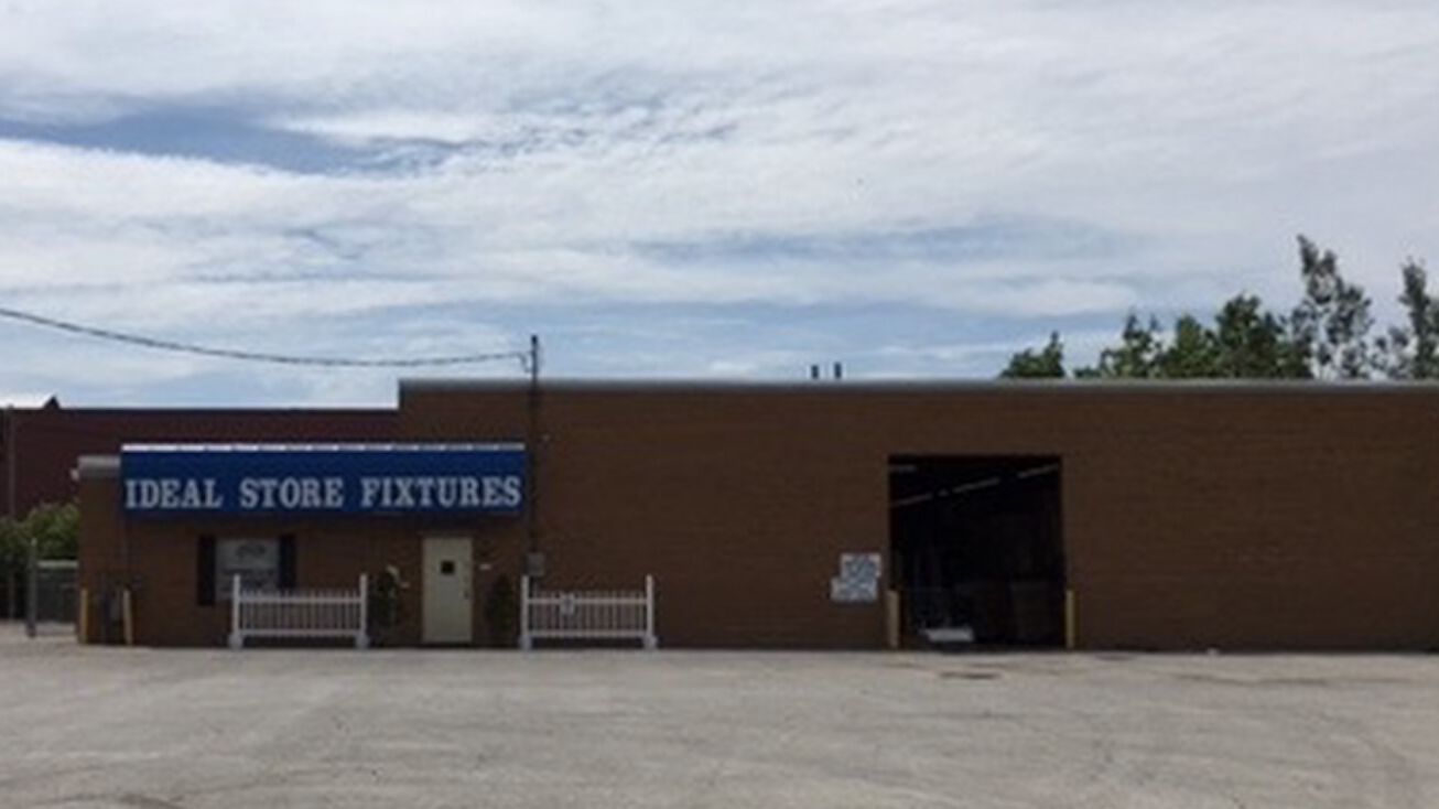 330 N Meridian Rd, Youngstown, OH 44509