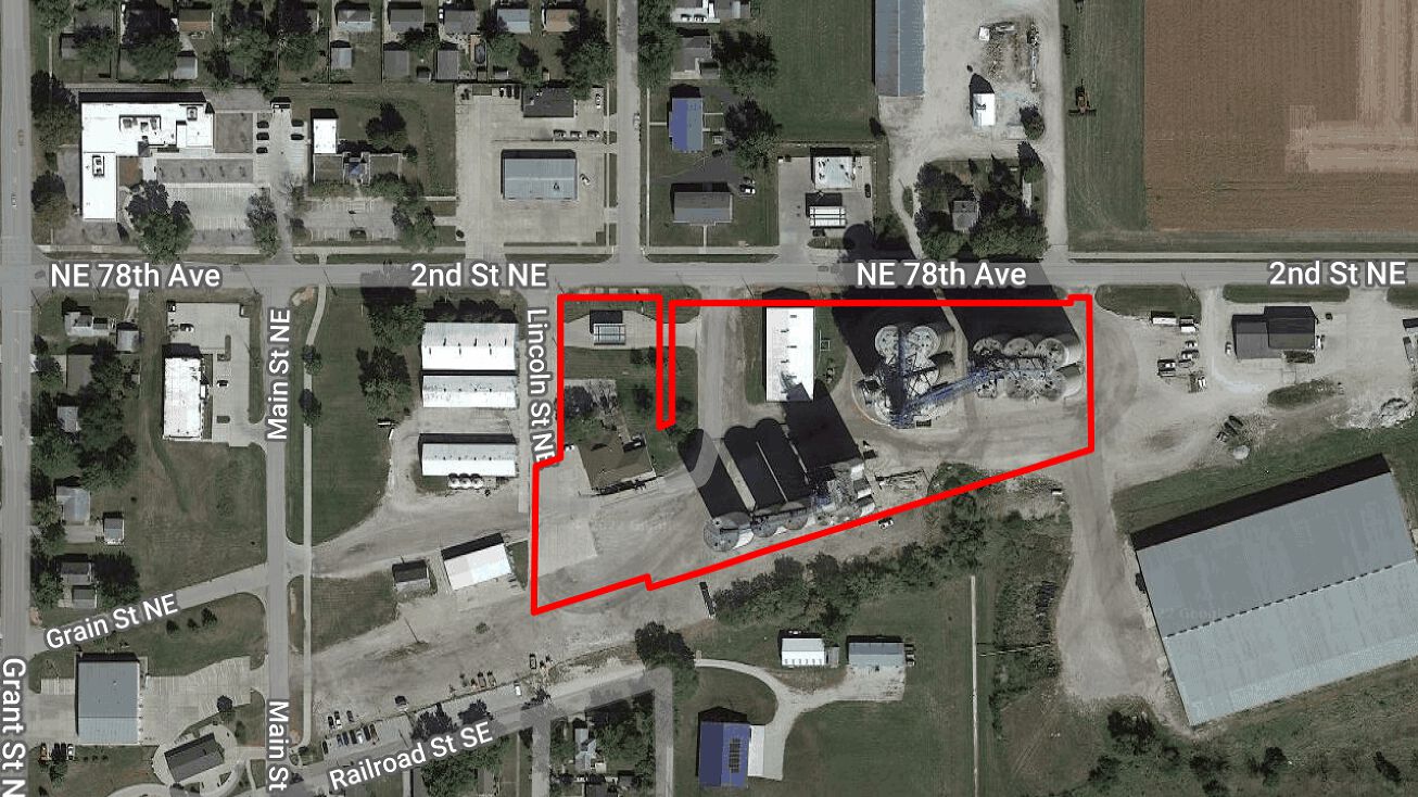 101 Lincoln St NE, Bondurant, IA 50035