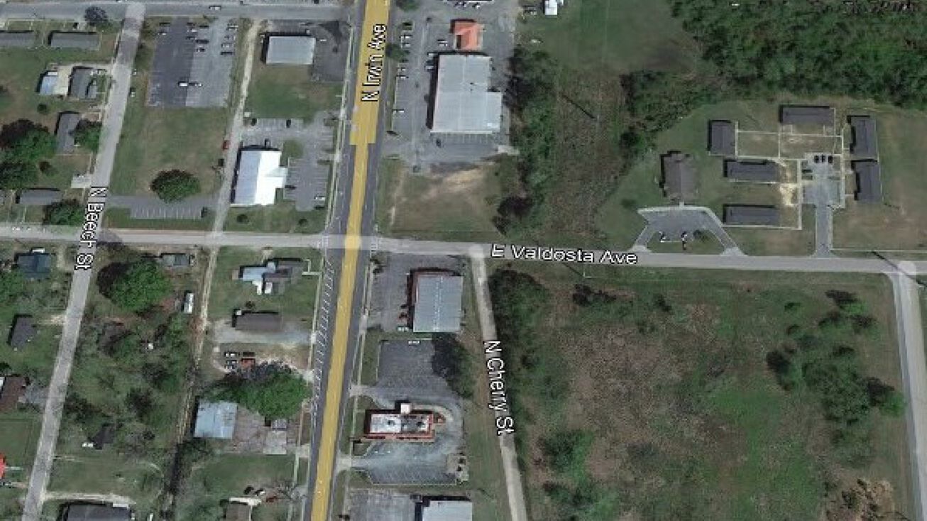 602 N Irwin Ave, Ocilla, GA 31774