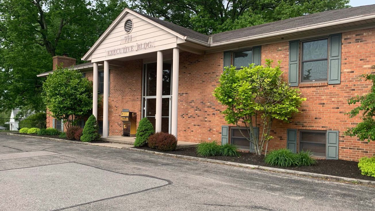 771 Neeb Rd, Cincinnati, OH 45233