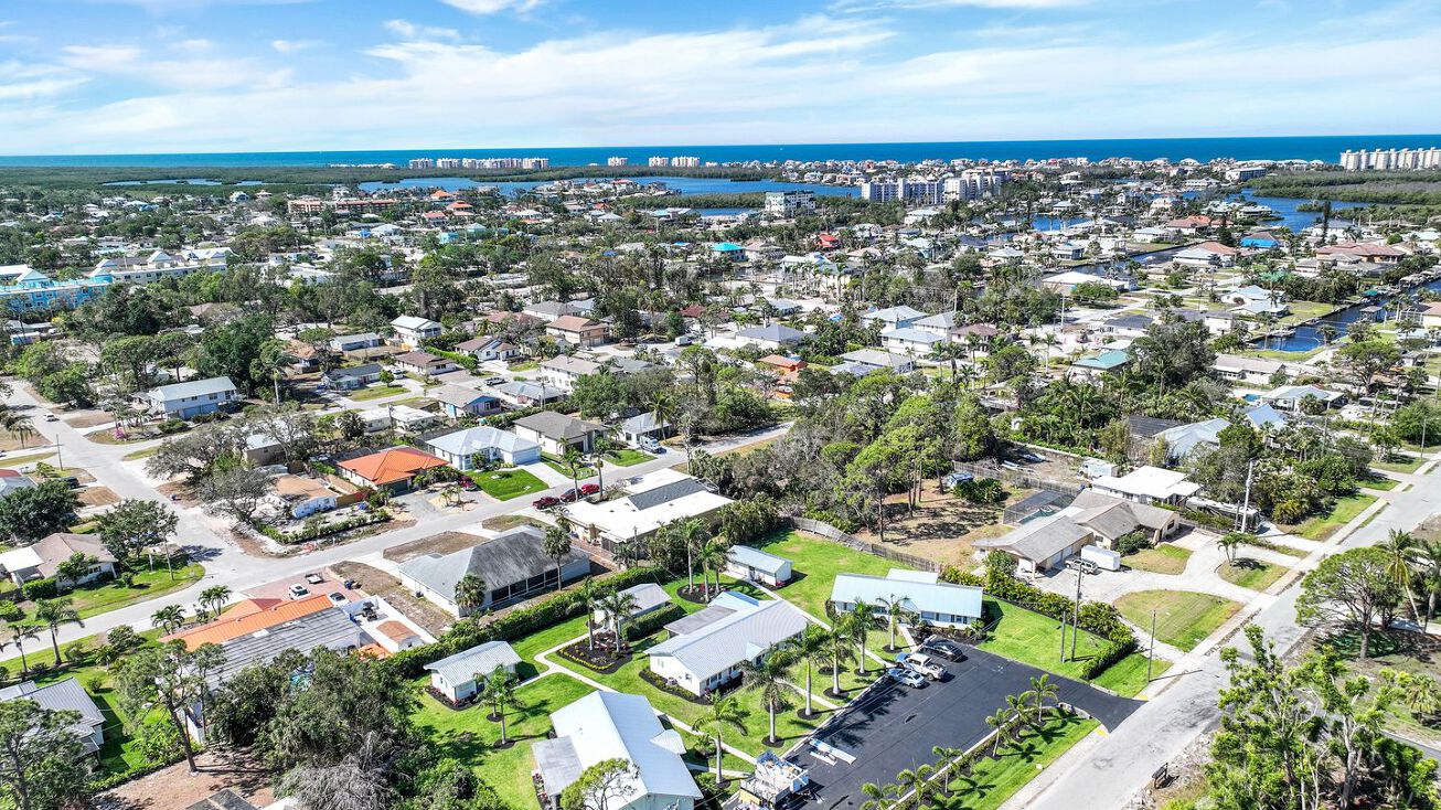 4365 Tarpon Ave, Bonita Springs, FL 34134