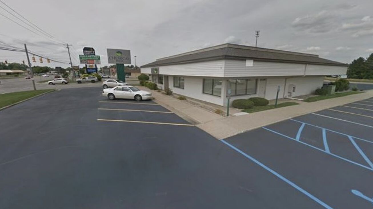 4346 Pierson Rd, Flint, MI 48504 Mixed Use Property for Sale 4346 W