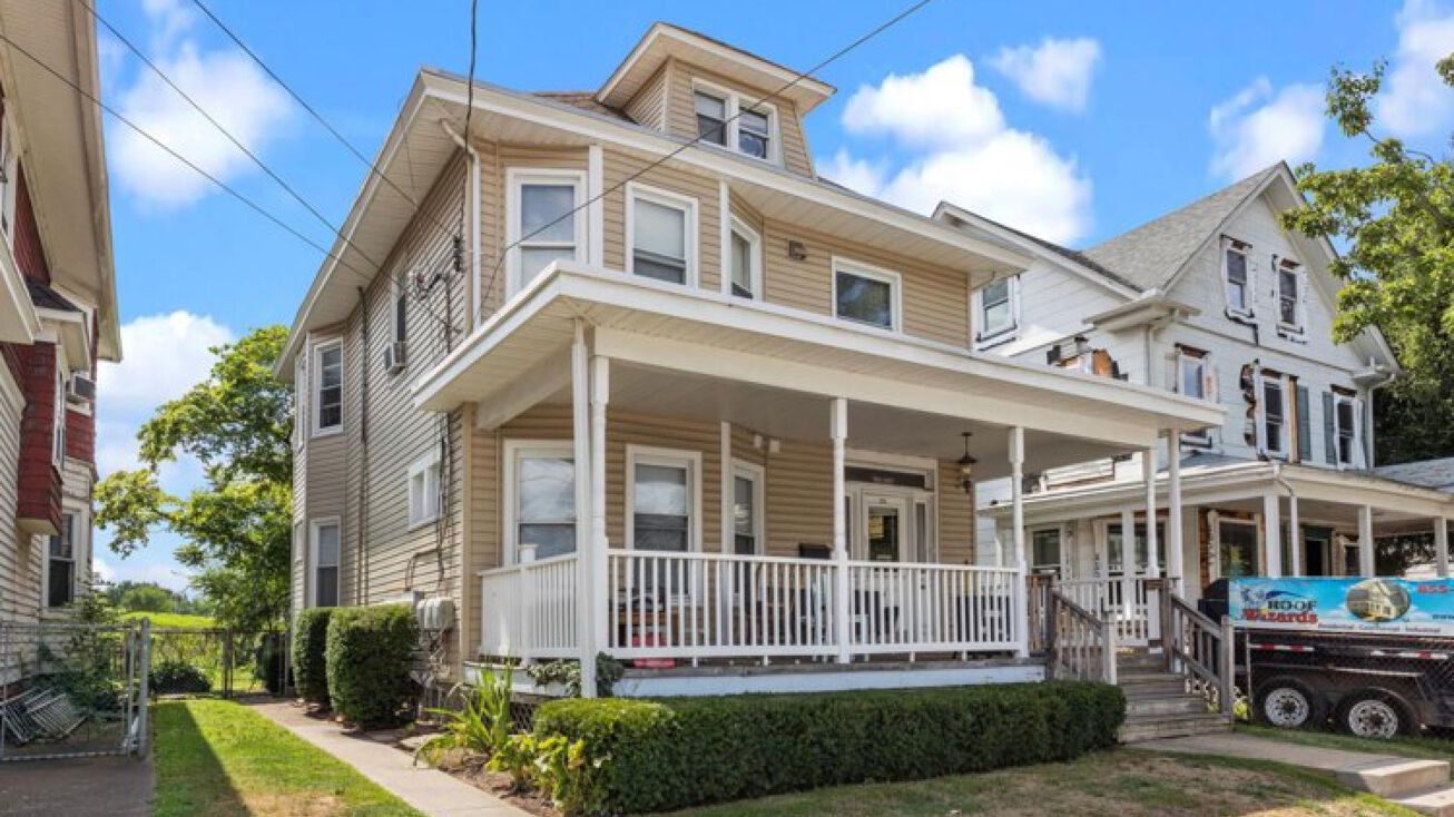 231 Washington St, Morrisville, PA 19067 Multifamily Property for Sale