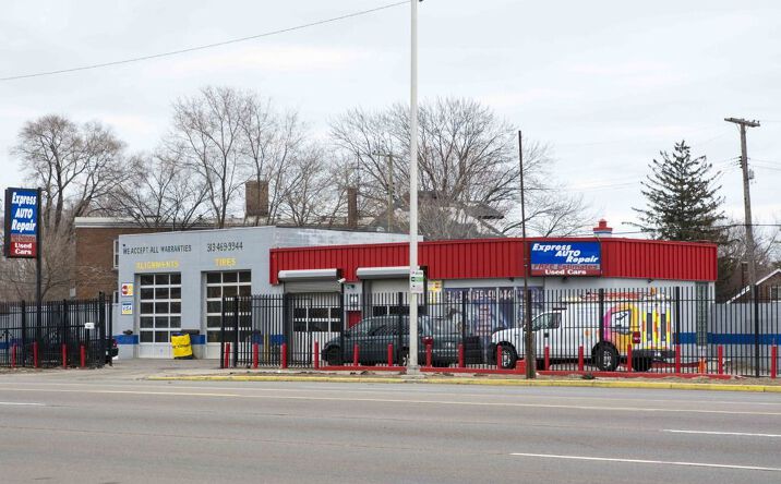 Pictures of Retail property located at 11820-11866 Gratiot Ave, Detroit, MI 48213 for sales - image #1