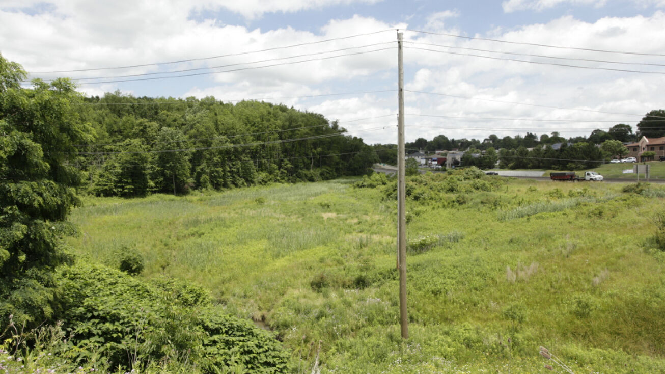 985 Towne Square Dr, Greensburg, PA 15601