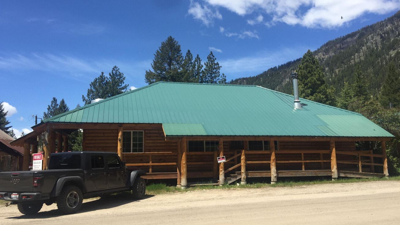 345 Yellow Pine Ave, Yellow Pine, ID 83677