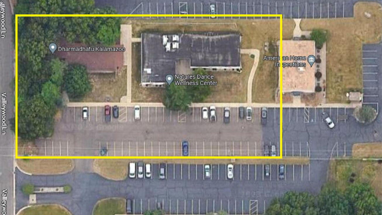 1611 W Centre Ave, Portage, MI 49024