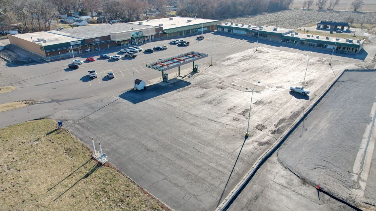 7014 King Hill Ave, St Joseph, MO 64504