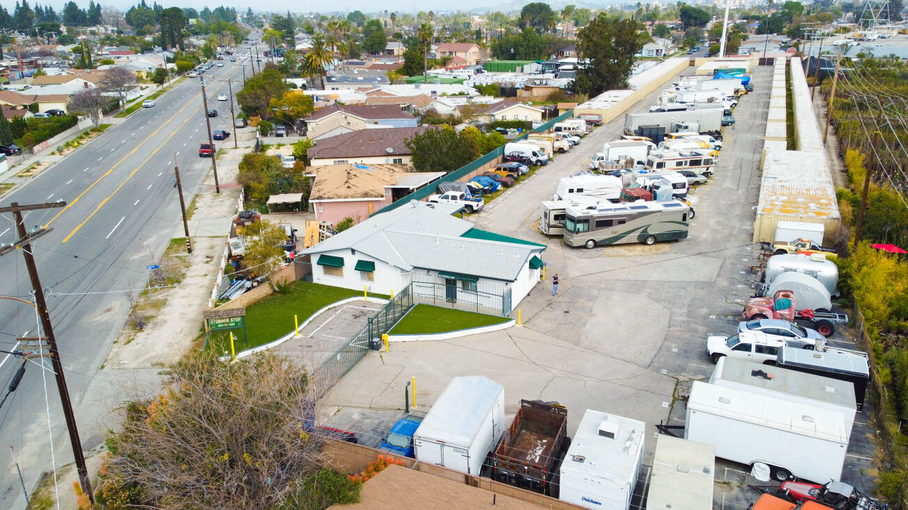 A1 Storage North Hollywood Dandk Organizer