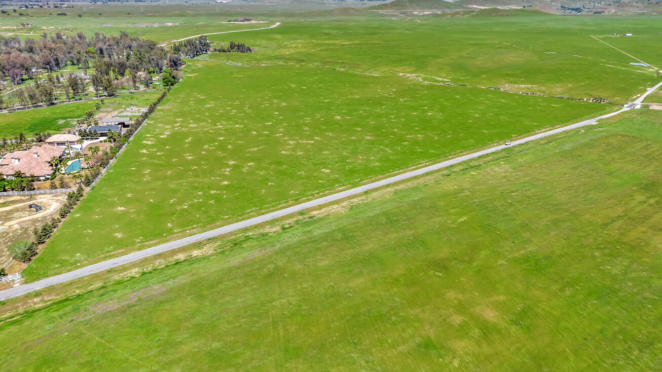 Foothill Ln, Clovis, CA 93619